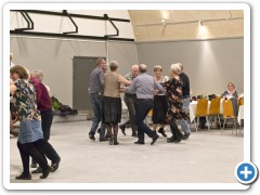 ... og dansen den går ...